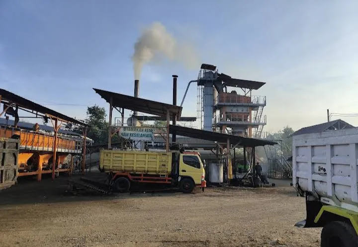 Pelapisan Ulang (Overlay) Jalan Rusak