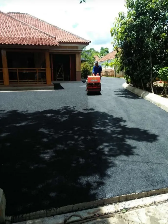 Pemadatan Awal Menggunakan Tandem Roller